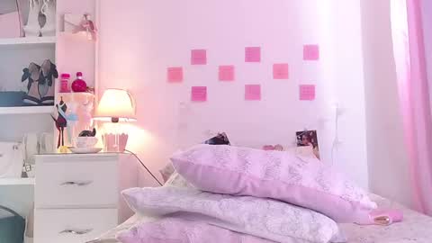 Naissha online show from September 17, 2:53 pm