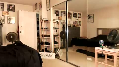 nakedmonkey online show from July 31, 1:06 am