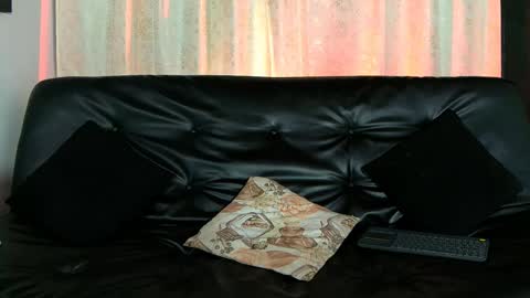 NALA online show from April 6, 9:27 pm