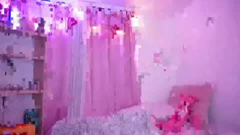 Nalia Adams online show from September 23, 2:11 pm