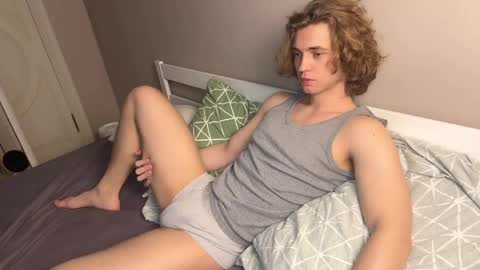 Georges online show from April 21, 7:21 pm