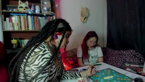 Snapshot of nana_cirkuss chatting on October 8, 4:29 am Val  online show from October 8, 4:29 am