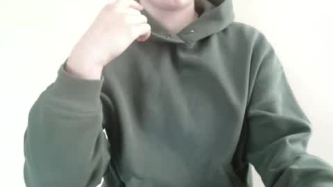 Nana online show from April 8, 8:39 am