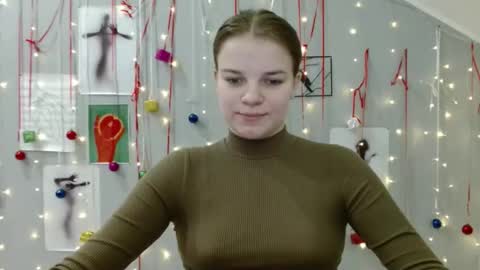 Nana online show from November 25, 9:19 am