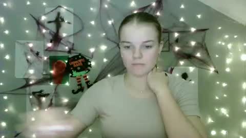 Nana online show from October 15, 8:15 am