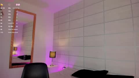 Nana  online show from March 19, 8:14 pm