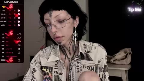 Nana online show from January 6, 7:13 pm