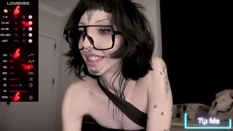 Nana online show from February 7, 3:08 pm