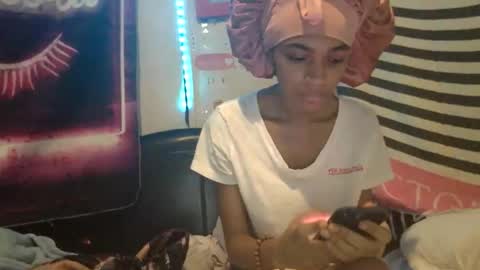 nanaonn online show from November 21, 6:50 pm