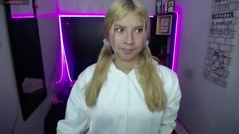 nancy blonde online show from July 14, 12:43 pm