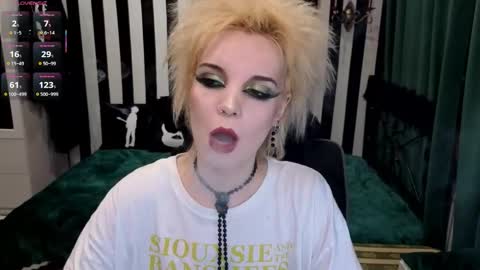 Nancy online show from November 9, 12:36 am