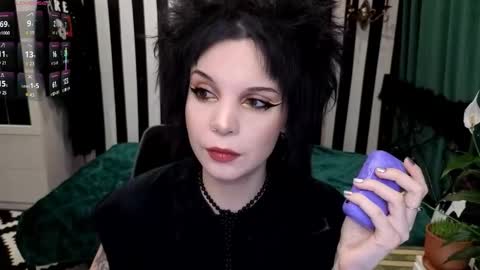 Nancy online show from November 30, 3:02 am