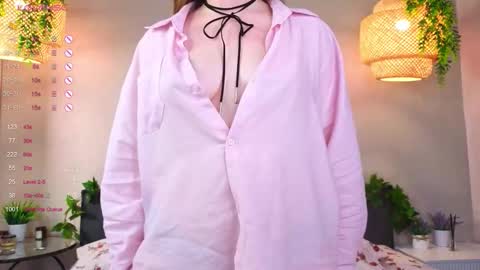 Snapshot of nancycaseys chatting on October 23, 5:53 am Luna online show from October 23, 5:53 am