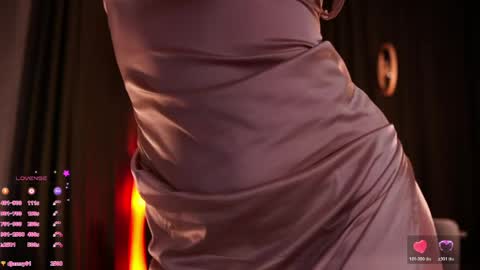 Mary online show from April 15, 6:22 pm