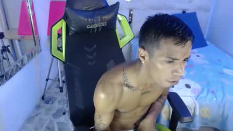 nando_col online show from September 20, 8:12 pm