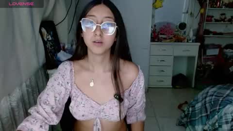 nanylux online show from January 17, 2:43 am