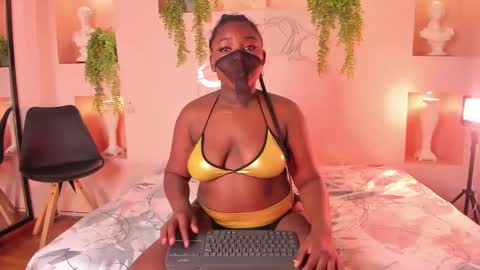Snapshot of nanymoreno chatting on October 6, 12:45 pm nanymoreno online show from October 6, 12:45 pm