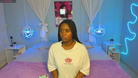 Naomi online show from March 26, 8:14 pm