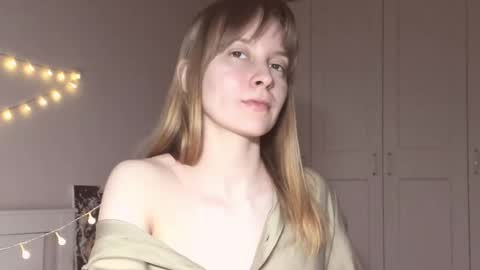 Naomi online show from March 29, 7:04 pm