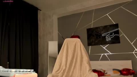 naomi_reiss online show from March 2, 11:55 pm