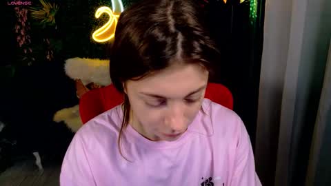 Naomi online show from September 19, 4:49 am