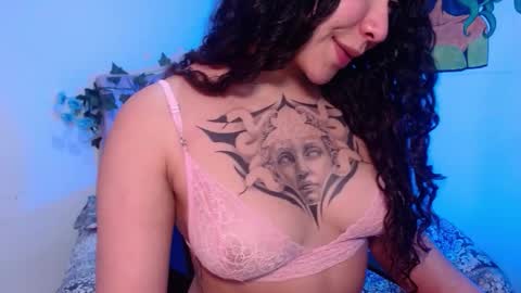 Nao online show from November 15, 2:51 pm