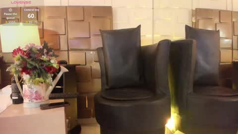 nao online show from April 15, 12:30 pm