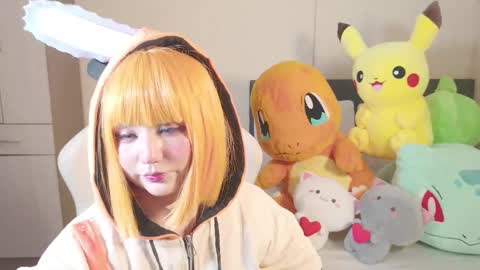 Snapshot of naree_masaki chatting on September 21, 1:59 pm Naree online show from September 21, 1:59 pm
