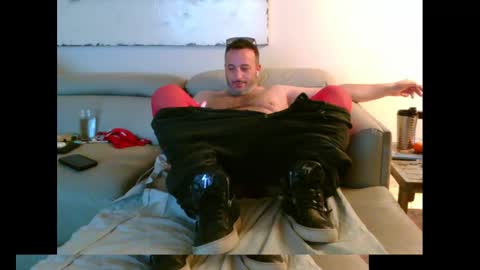 Snapshot of nassobout chatting on October 2, 2:21 am nassobout online show from October 2, 2:21 am