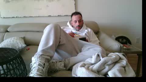 Snapshot of nassobout chatting on February 22, 3:25 pm nassobout online show from February 22, 3:25 pm