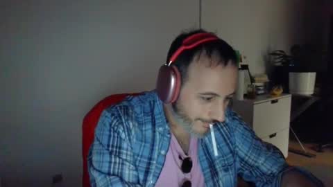 Snapshot of nassobout chatting on January 17, 1:47 am nassobout online show from January 17, 1:47 am