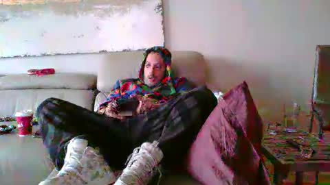 Snapshot of nassobout chatting on January 1, 5:11 pm nassobout online show from January 1, 5:11 pm