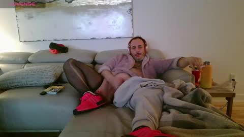 Snapshot of nassobout chatting on January 31, 6:24 am nassobout online show from January 31, 6:24 am