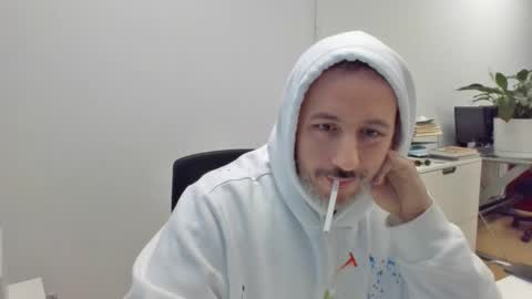 Snapshot of nassobout chatting on February 20, 9:42 pm nassobout online show from February 20, 9:42 pm