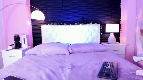 Maira online show from May 29, 9:02 pm