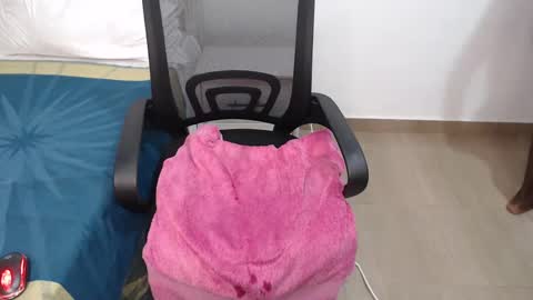 Mona online show from January 27, 1:05 am