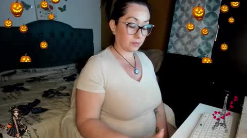 Snapshot of nata_paris chatting on October 6, 1:34 am Natalia online show from October 6, 1:34 am