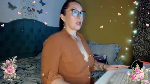 Snapshot of nata_paris chatting on February 20, 12:08 am Natalia online show from February 20, 12:08 am