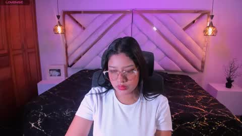 natachacole online show from October 20, 11:15 am