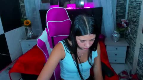 Snapshot of nataliatompsonx1 chatting on October 20, 10:26 pm nataliatompsonx1 online show from October 20, 10:26 pm