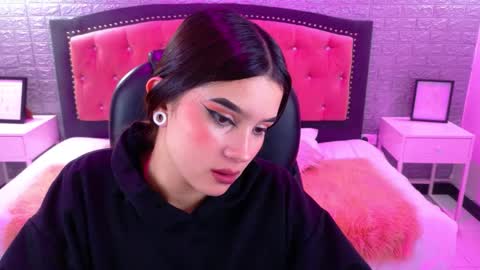Snapshot of natalie_loffreda chatting on September 26, 3:14 am natalie online show from September 26, 3:14 am