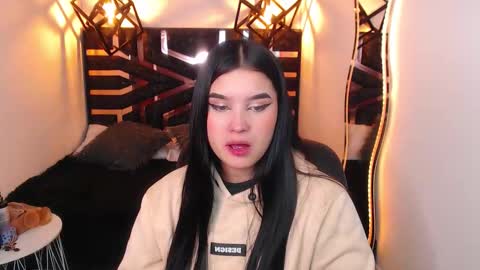 natalie  online show from March 27, 8:10 pm