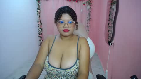 natalie_tits1 online show from September 16, 5:27 pm