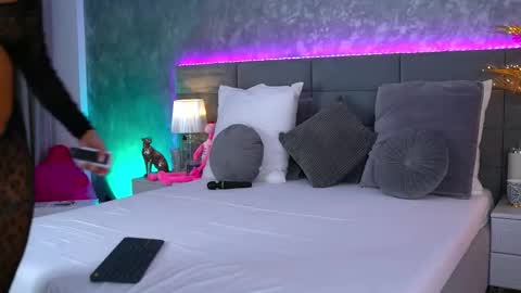 nataliedelices online show from November 16, 7:16 pm