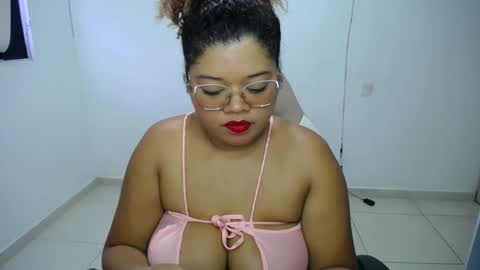 natalielabellex1 online show from January 31, 7:12 pm