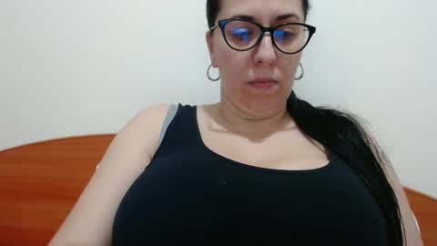 Snapshot of natally565656 chatting on February 17, 2:17 pm natally online show from February 17, 2:17 pm