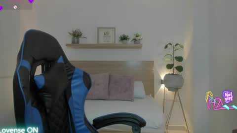 Nataly online show from April 5, 2:19 am