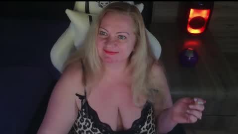 Natalli online show from April 17, 10:01 pm