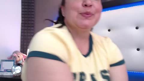 Snapshot of natasha26_ chatting on March 3, 3:32 pm Natasha online show from March 3, 3:32 pm