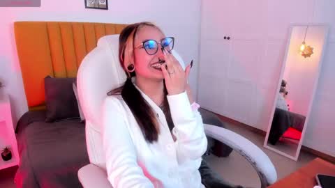 Natasha online show from May 23, 1:40 pm
